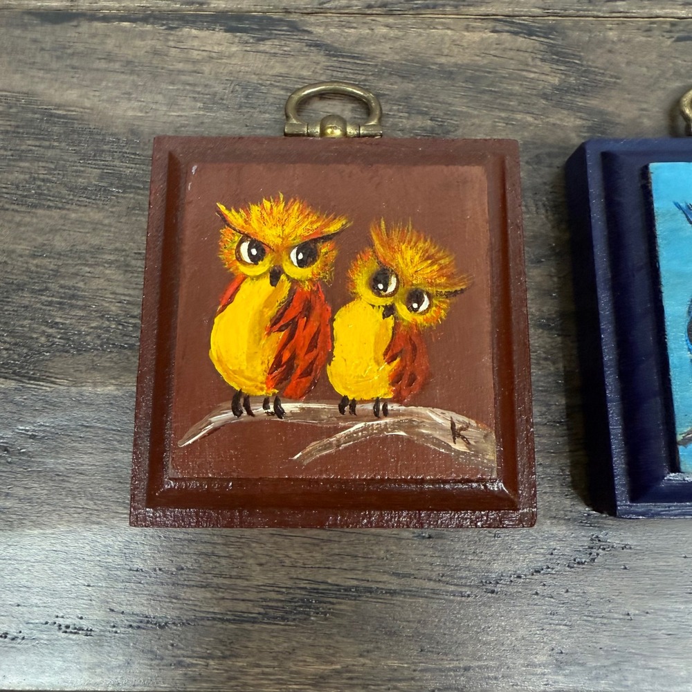 Set of 2 Vintage Hand Painted Owl Mini‎ Wall Art Wood Frames KVA Signed - Picture 2 of 6